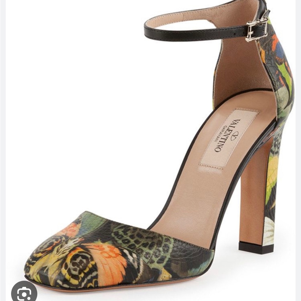 Valentino Butterfly Ankle-Strap Pumps/excellent condition